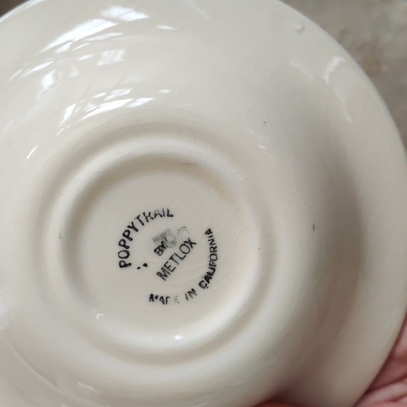 Lot of 5 Metlox California Poppytrail Red Rooster Salad Plates and Dessert Bowls - Picture 15 of 15